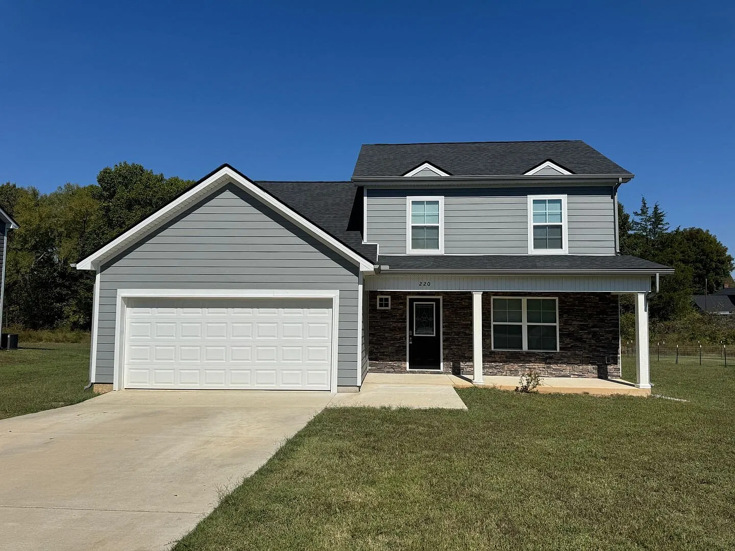 220 Tarrytown Dr Smyrna TN — Photo 2