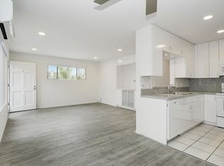 Fabulous Location! 4 Blocks To The Ocean & Sail Bay, Air-Conditioning, In-Unit Laundry! Private G..., San Diego, CA 92109