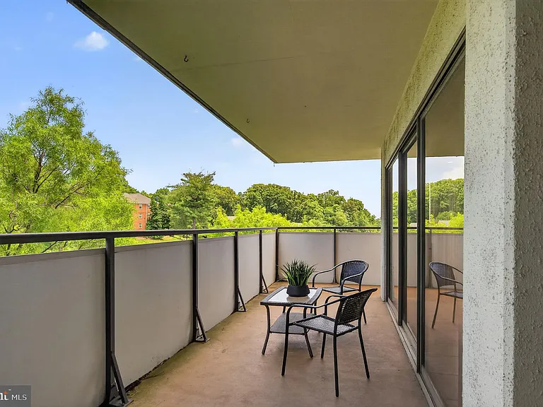 5300 Columbia Pike #701 — Photo 37