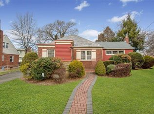 772 Benris Ave, Franklin Square, NY 11010