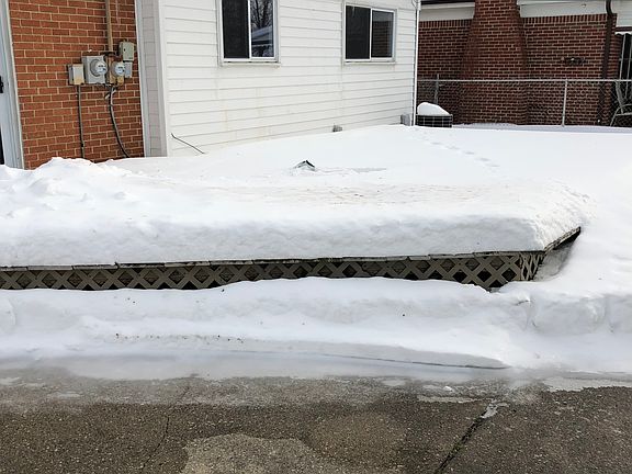 2nd image of 27141 Shelbourne Dr