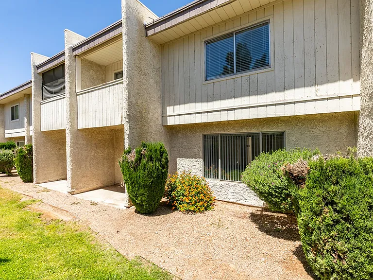 784 Anne Ln — Photo 44