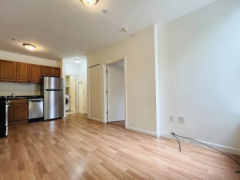 261 W 126th St #1A — Photo 2