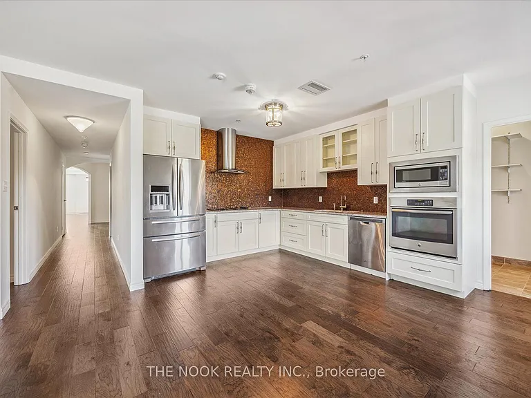 38 Walton St #308 — Photo 22