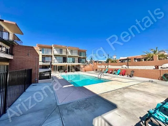 89 Acoma Blvd N #18 — Photo 4