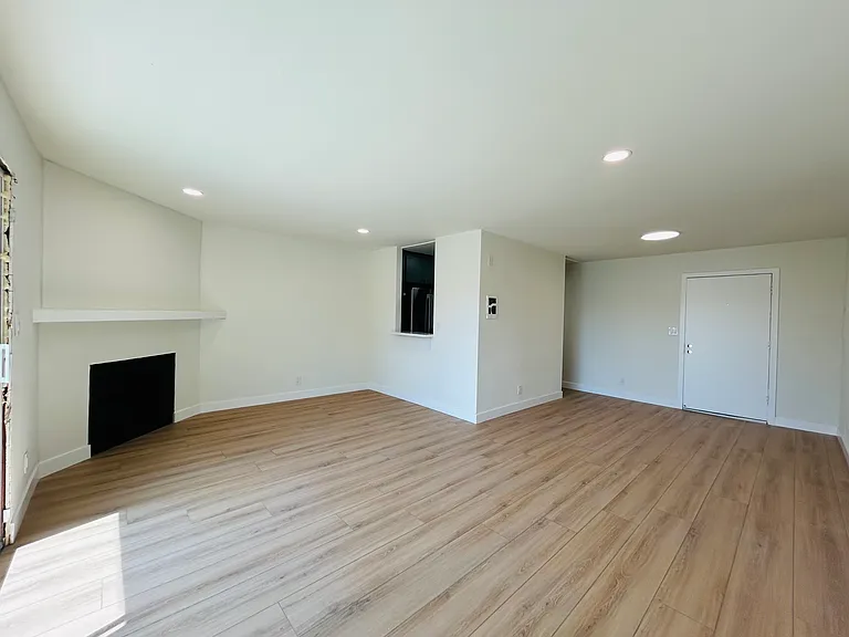 920 Venice Blvd — Photo 20