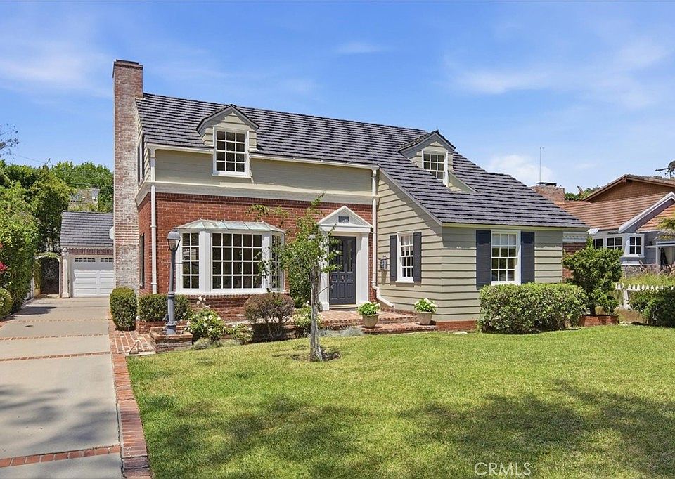 1st image of 3213 Palos Verdes Dr N