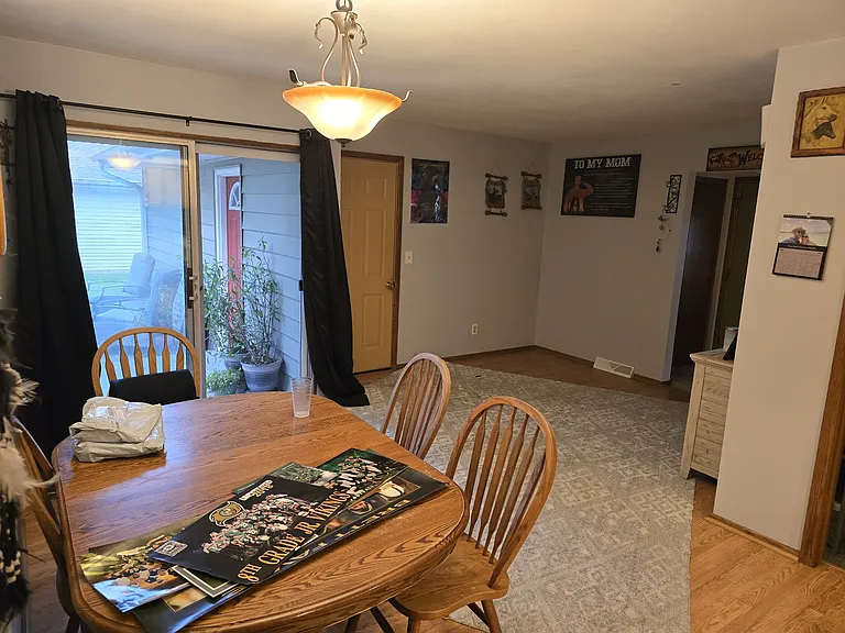 2332 Harvard Dr — Photo 7