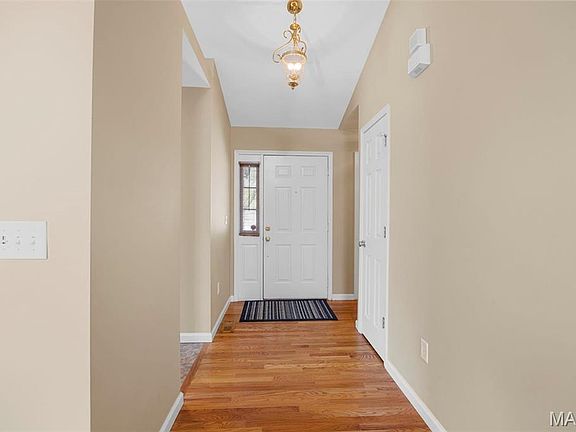 5th image of 13115 Walden Woods Ct