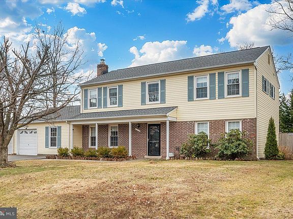 2nd image of 17116 Chiswell Rd