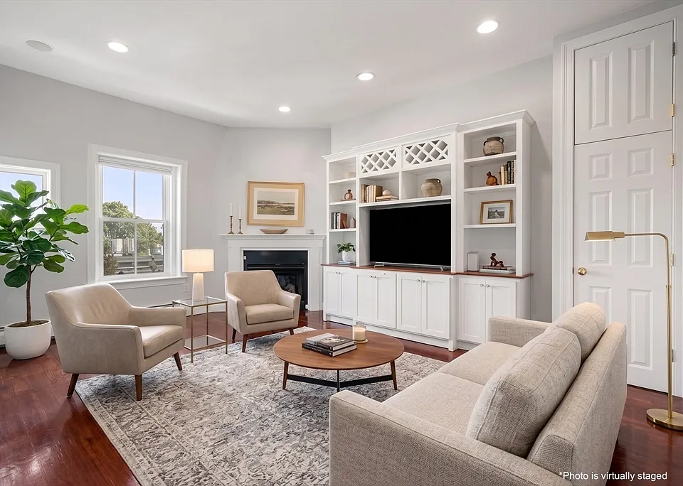 54 Monument Ave #5