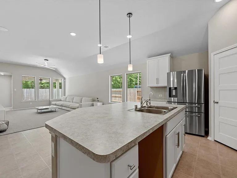 2901 Yaupon Grove Ln — Photo 15