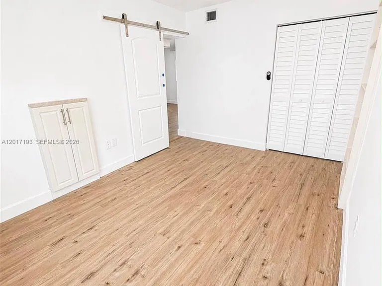 235 SW 64th Ave #2B — Photo 7