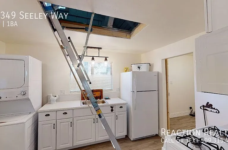 23349 Seeley Way — Photo 3