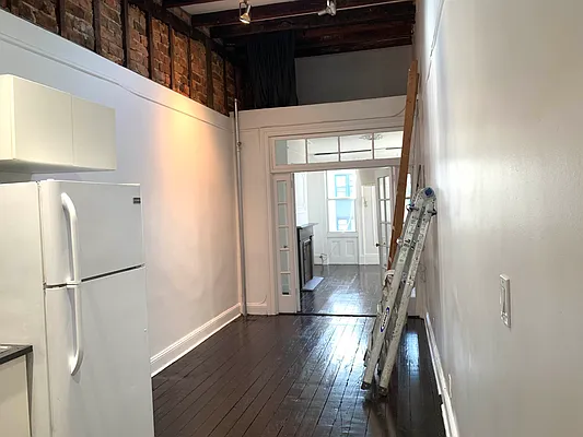 Rented by Ulas Real Estates Inc | media 23