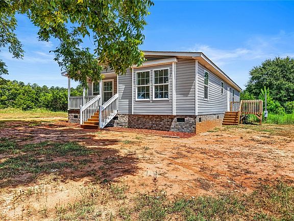 4th image of 37 Golden Acres Dr