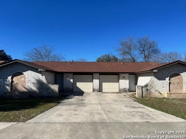 6913 & 6915 FOREST MEADOW ST, San Antonio, TX 78240