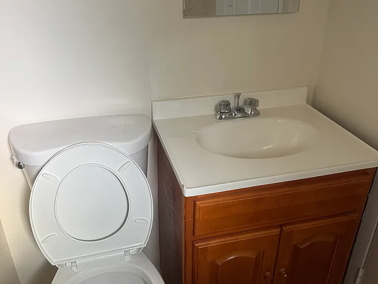 5 Wood Ave #3E — Photo 11