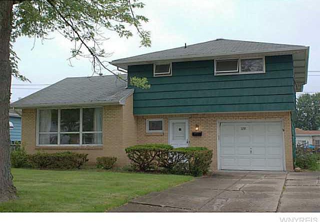 1st image of 128 Neubauer Ct