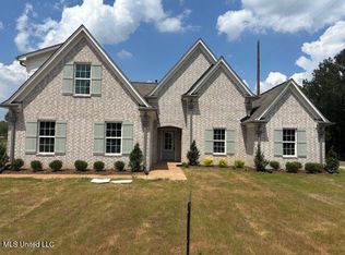 966 Buttermilk Dr, Nesbit, MS 38651