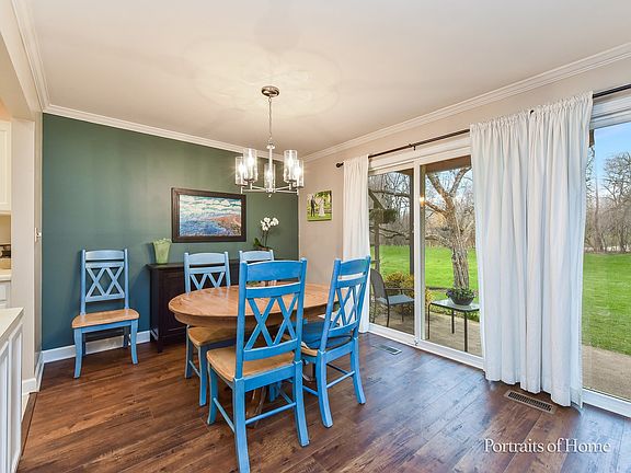 5th image of 1572 Stonehill Ct APT A