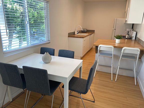 2nd image of 11921 Goshen Ave APT 2