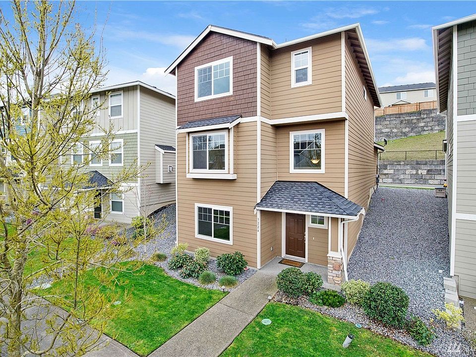 1st image of 3224 Highlands Blvd