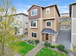 3224 Highlands Blvd, Puyallup, WA 98372