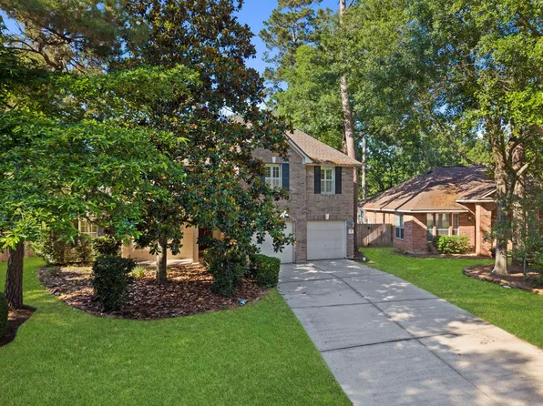 78 E Hobbit Glen Dr, Conroe, TX 77384