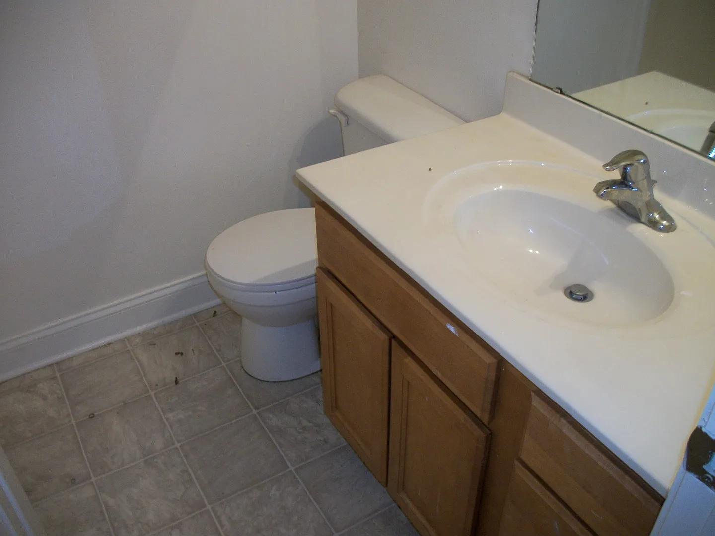 271003001 — Photo 3