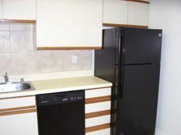 4th image of 5225 Pooks Hill Rd APT 1808N