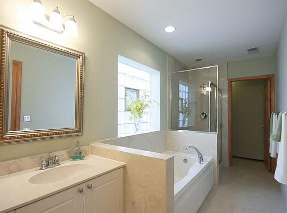 3rd image of 2662 N Orchard St #2
