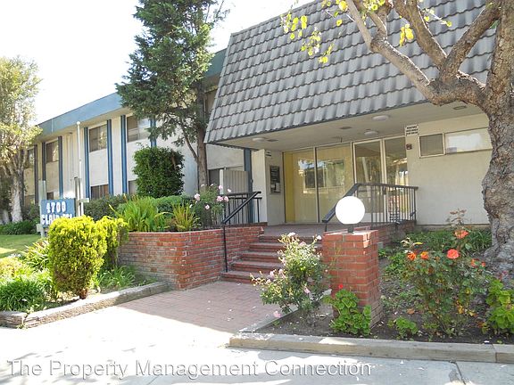 2nd image of 4700 Clair Del Ave APT 521