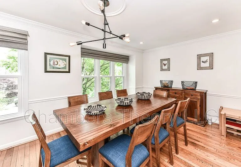 2112 Military Rd — Photo 13