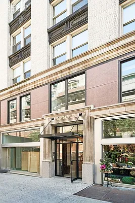 Rented by Sotheby's International Realty | media 54