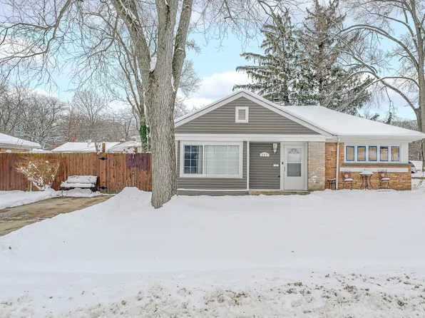 343 Osage St, Park Forest, IL 60466