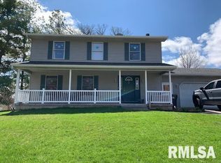 521 13th Ave N, Clinton, IA 52732