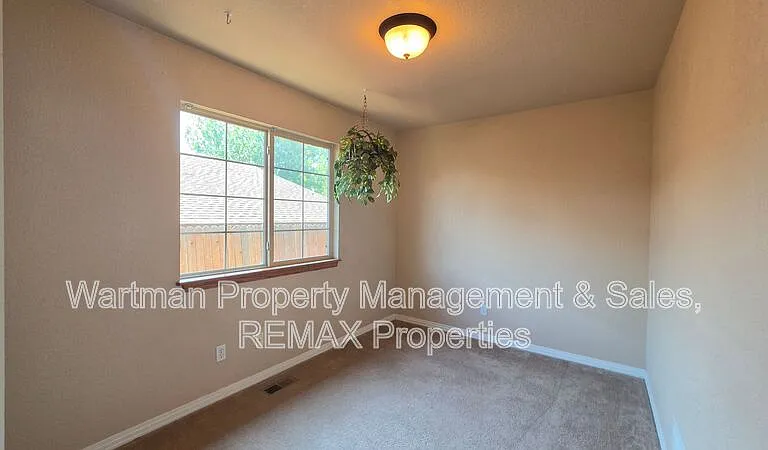 806 Columbine Ave — Photo 13