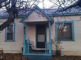 811 S 9th St, Yakima, WA 98901