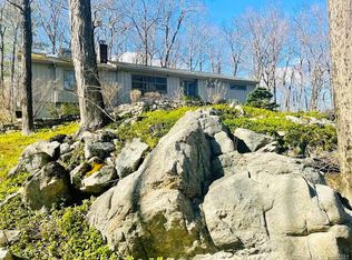 18 Thunder Hill Ln, Ridgefield, CT 06877