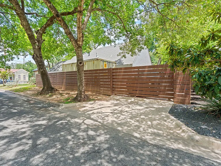 1509 Juliet St — Photo 35