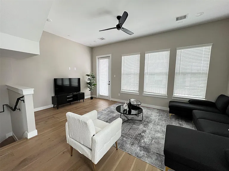 316 Thornton Rd #F — Photo 6