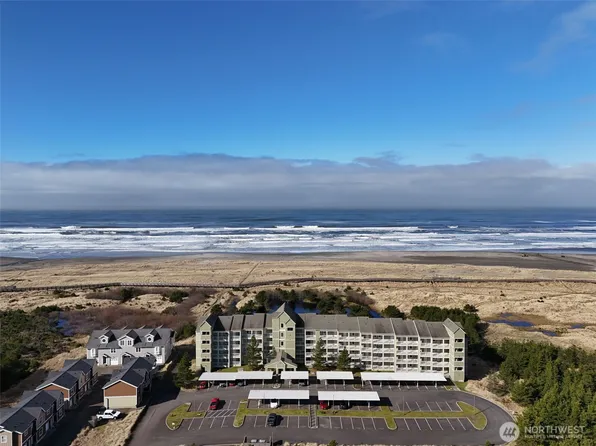 501 Shoreview Drive S #204, Long Beach, WA 98631