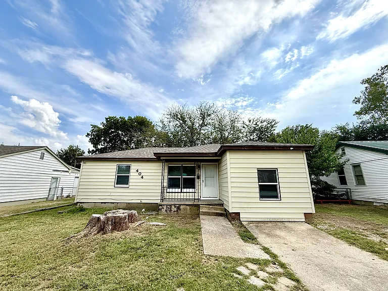 404 Ash St — Photo 27
