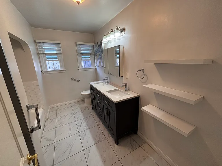 Main Bathroom