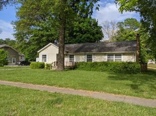 2013 S Broadway St, Pittsburg, KS 66762