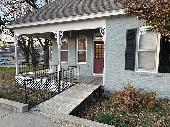 Easy access to front door