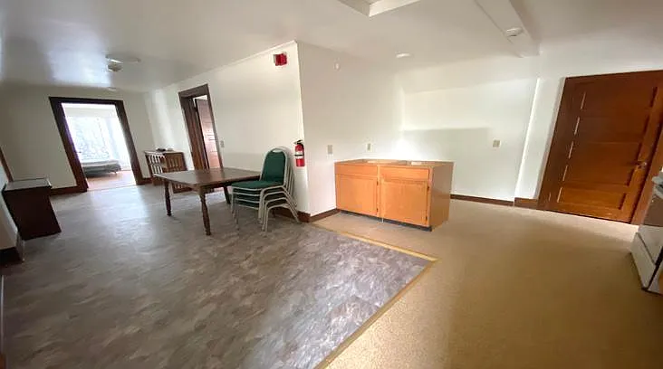 3 bed, $1,875 — Photo 3
