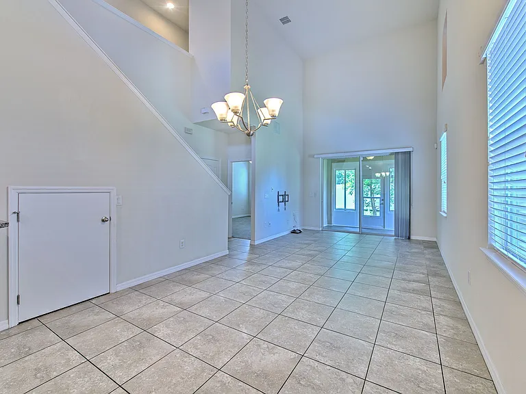 2111 Broadway View Ave — Photo 12