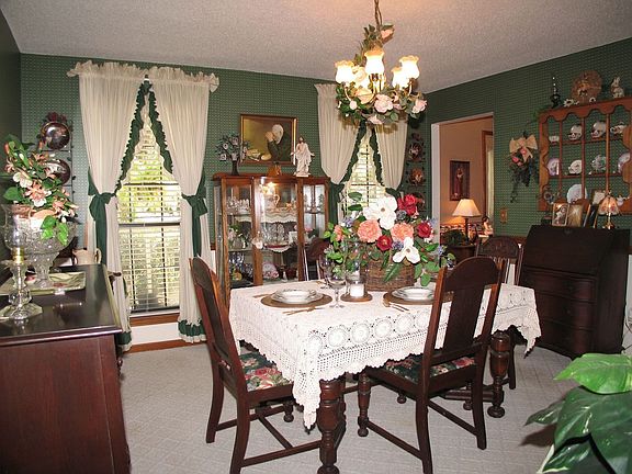 Formal Dining Room